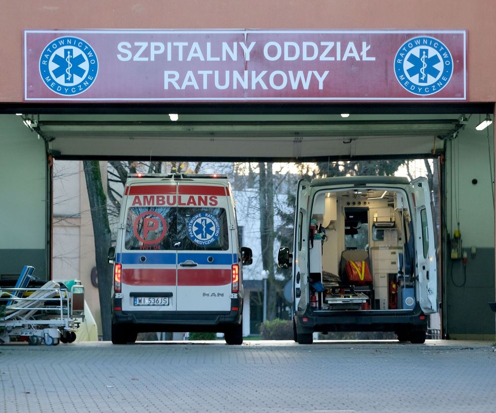 Szpitalne Oddziały Ratunkowe są przepełnione. Pacjentów wciąż przybywa.
