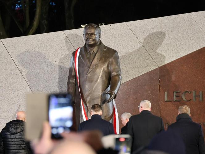 Odsłonięcie pomnika Lecha Kaczyńskiego przy Placu Teatralnym w Lublinie