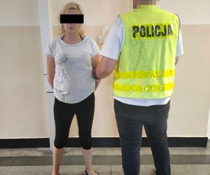 Pijana matka opiekowała się czwórką dzieci! Interweniowała policja