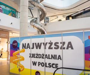W Galerii Libero w Katowicach stanęła najdłuższa zjeżdżalnia w Polsce. Kiedy otwarcie? 