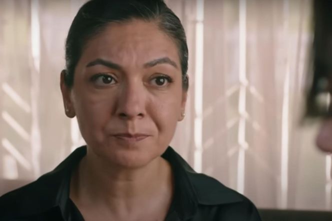 Tulay próbuje wyciągnąć coś od Zeynep, ale ta milczy 