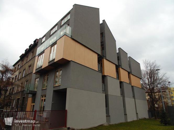 Budowanie "po krakosku", czyli przybij sobie piątkę z sąsiadem przez balkon?!