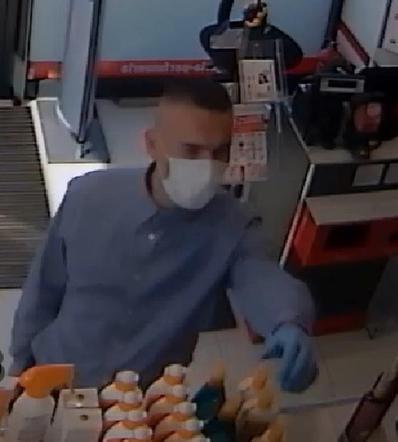 Rozpoznajesz tego mężczyznę? Jest poszukiwany przez policję