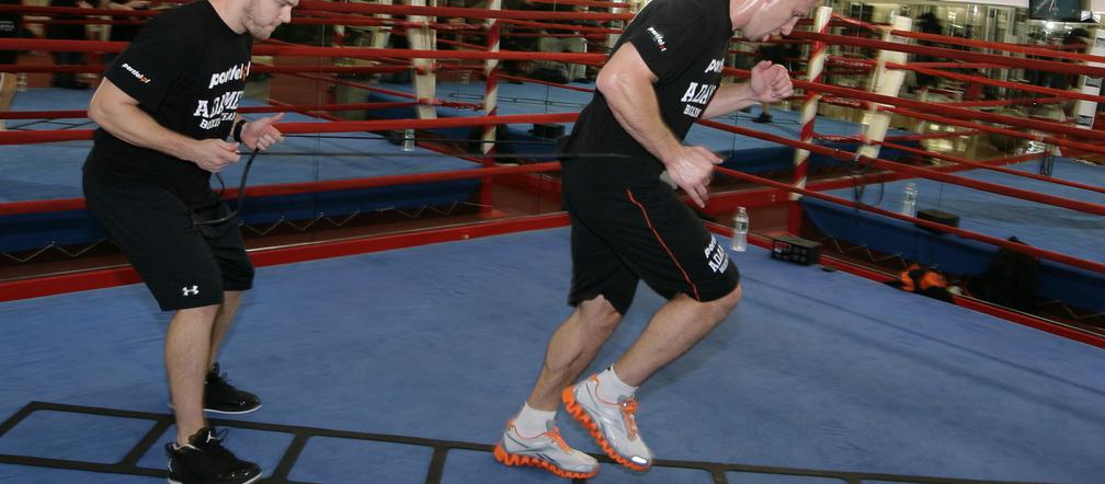 Tomasz Adamek, trening na smyczy 