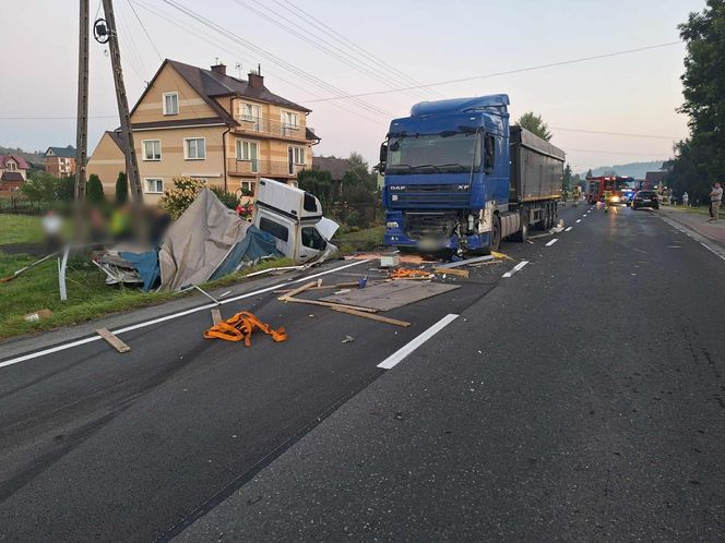Wypadek w miejscowości Uszew na DK 75