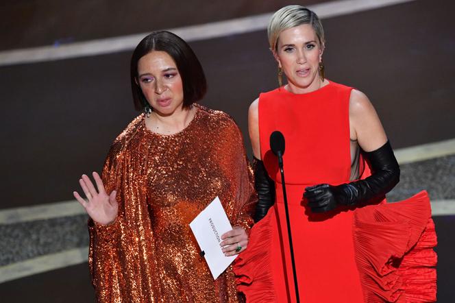 Oscary 2020: Wymowna rekacja młodej gwiazdy na mocne żarty komediantek
