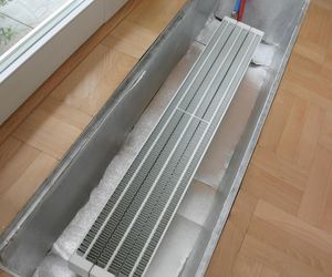 Grzejniki kanałowe - idealne rozwiązanie do jasnych przestronnych wnętrz z dużymi przeszkleniami