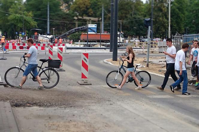 Budowa drogi rowerowej na Rzgowskiej: Rowerowa Łódź kontra ZDiT [DYSKUSJA]