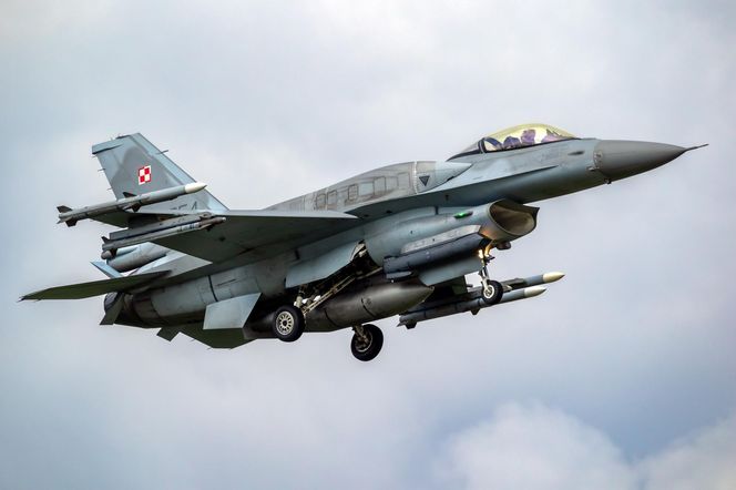 Polskie myśliwce F-16