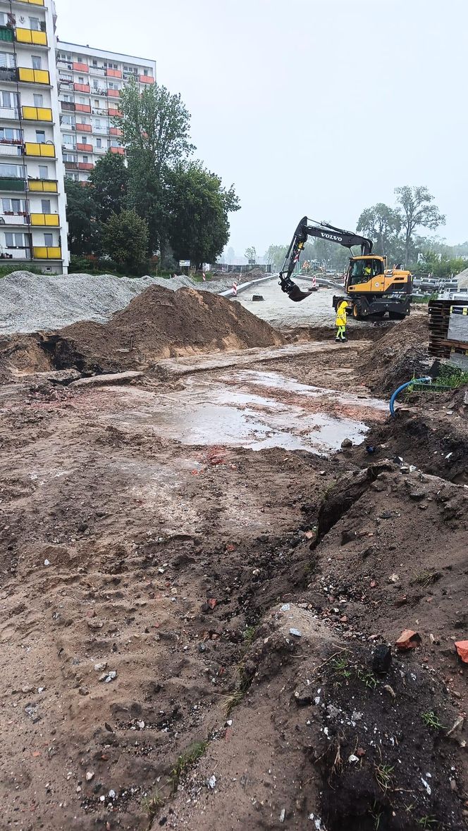 Pod ulicą w centrum Torunia odkryto... dawną wytwórnię lodu! Niezwykłe znalezisko sprzed 130 lat