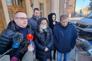 Rodzice Bartka, który zginął podczas policyjnej interwencji, zeznawali w szczecińskiej prokuraturze