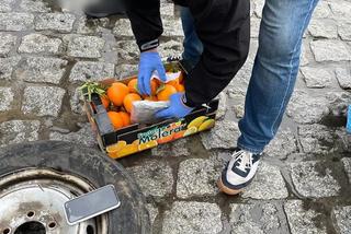 Marihuana w pomarańczach na obwodnicy Leszna