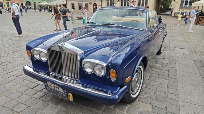 Parada zabytkowych samochodów