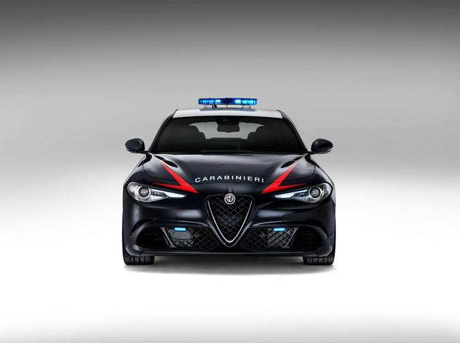 Alfa Romeo Giulia Quadrifoglio Carabinieri