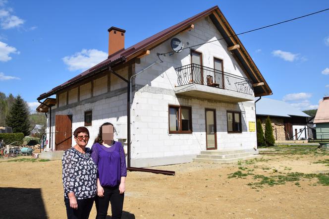 Zmieniliście nasze życie! Córka zmarłej tragicznie 33-latki w końcu się uśmiechnęła