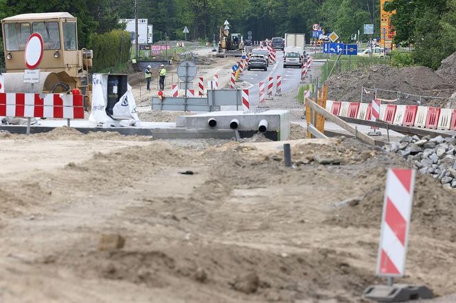 Trwa przebudowa odcinka drogi nr 928 między Mikołowem i Kobiórem