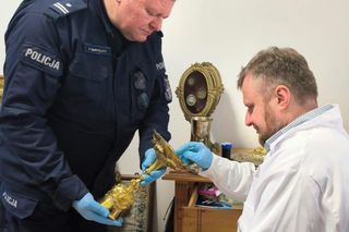 ​Policjanci znakowali zabytki w Opactwie Benedyktynów w Lubiniu