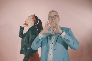 Śląsk: Dyrektor MOK nagrał discopolowy numer o seksie. Kto ma chęć na figo fago...