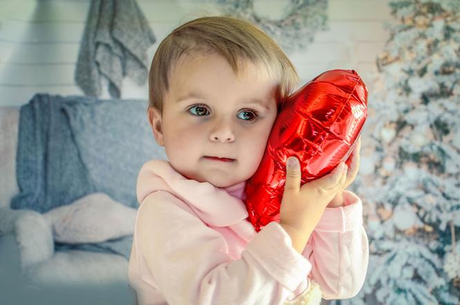Oliwia Dąbrowska potrzebuje pilnej operacji serca. Potrzeba ponad miliona dolarów! Możesz pomóc