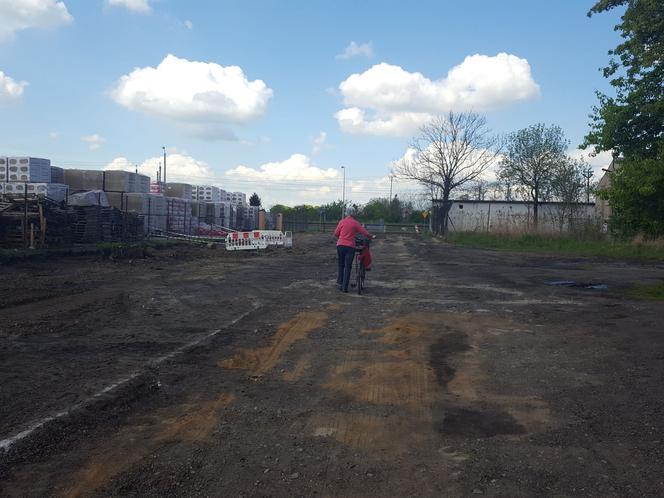 Zaczęła się budowa ul. Kustronia w Lesznie