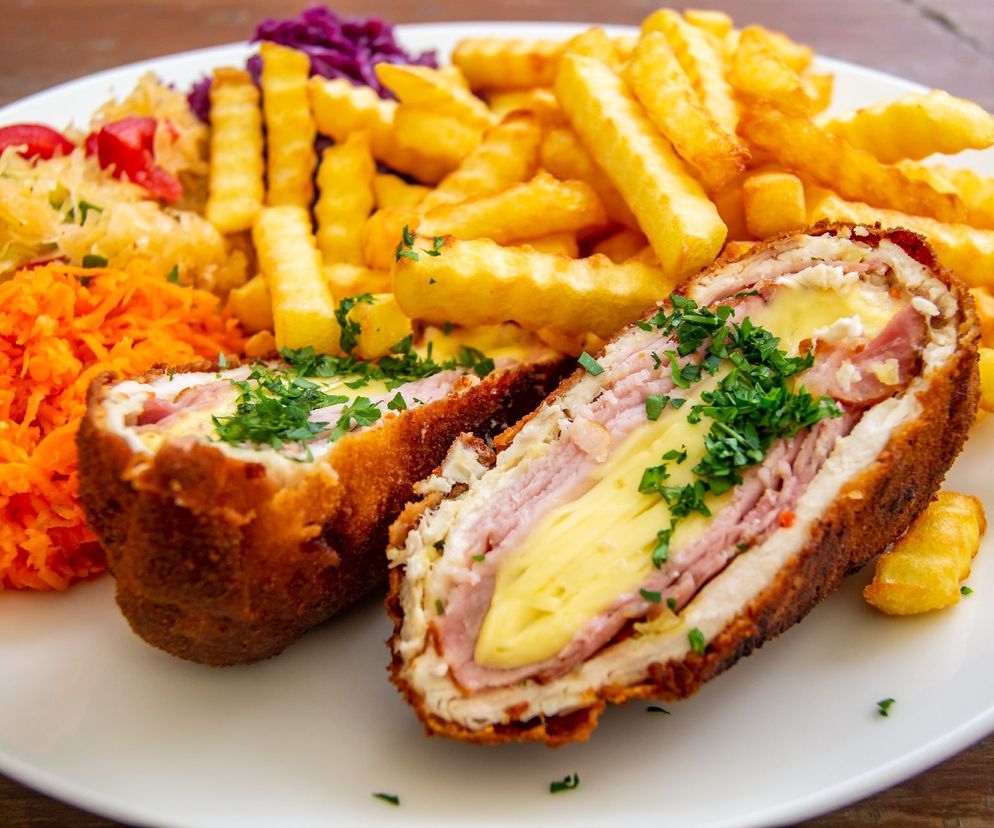 Kotlety schabowe z szynką i serem - bogaty smak, soczystość, sytość