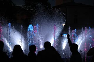 Pokazy na fontannie multimedialnej. Harmonogram na czerwiec