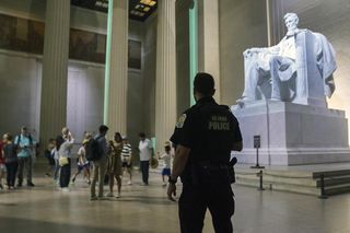 Gwardia Narodowa w Waszyngtonie. Trump zapowiada walkę z bezprawiem