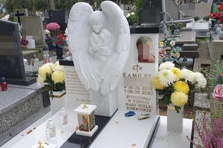 Odsłonięto pomnik skatowanego Kamilka z Częstochowy, złożyli się na niego ludzie dobrej woli