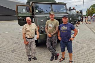 Oglądaliśmy w Bydgoszczy zabytkowe STARy. Wyjątkowe samochody ruszyły w Polskę [ZDJĘCIA]