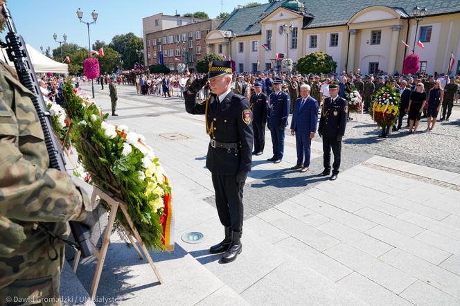 Obchody Święta Wojska Polskiego w Białymstoku. Zobacz jak mieszkańcy uczcili 15 sierpnia [ZDJĘCIA]