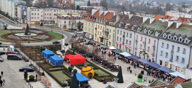 Jarmark Świąteczny w Biskupcu. Na scenie wystąpił zespół Arka Noego [ZDJĘCIA]