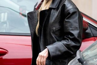 Monika w czepku urodzona