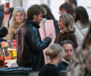 Maciej Musiał całował ukochaną na balkonie