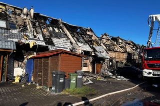 Siedem rodzin straciło dobytek życia i dach nad głową! Ogromny pożar w Radunicy [ZDJĘCIA]