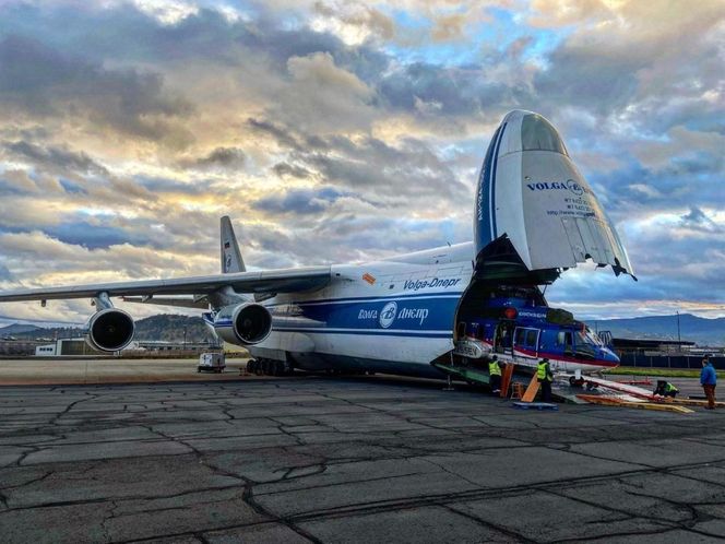 Rosyjski AN-124-100 firmy Volga-Dnepr