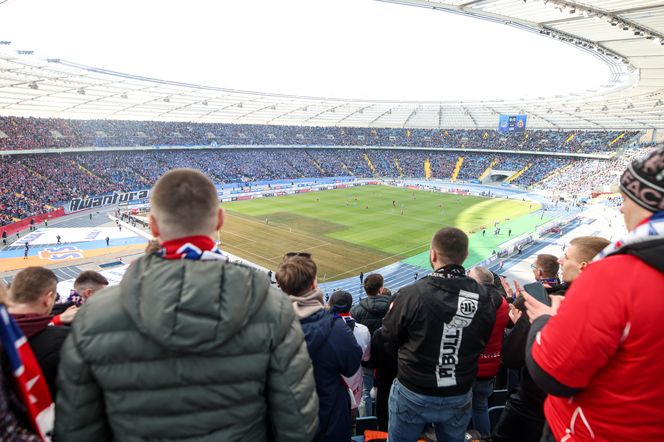 Nie tak miało być. Kompromitacja Niebieskich na Stadionie Śląskim. Wisła rozniosła Ruch Chorzów