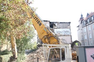 Rozbiórka kamienicy na Roosevelta 8