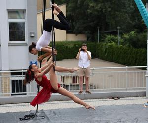 Carnaval Show w Plazie w Lublinie. Było zianie ogniem, pokaz iluzji i żonglerki oraz spektakl aerialowy!