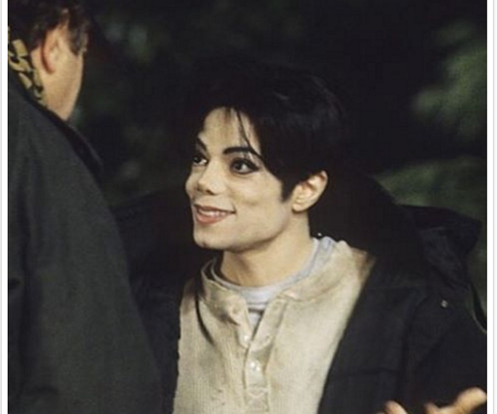 Michael Jackson żyje?! Fani widzą go na zdjęciu Paris Jackson!