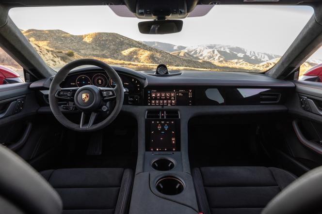 Kokpit Porsche Taycan