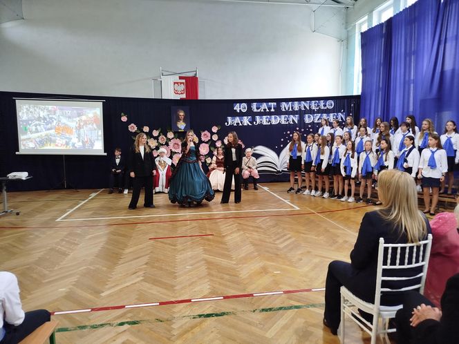 Uroczystość jubileuszowa w siedleckiej "Dziesiątce" była okazją do wspomnień