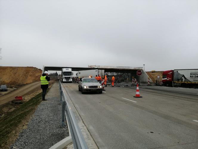 Budowa A1: Drogowcy oddają pierwszy węzeł na autostradzie i kolejne kilometry trasy! Gdzie będzie łatwiej?