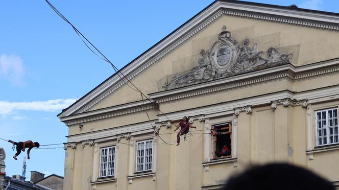 To już ostatni dzień Carnavalu Sztukmistrzów 2024 w Lublinie! Pogoda nie odstraszyła chętnych [GALERIA]