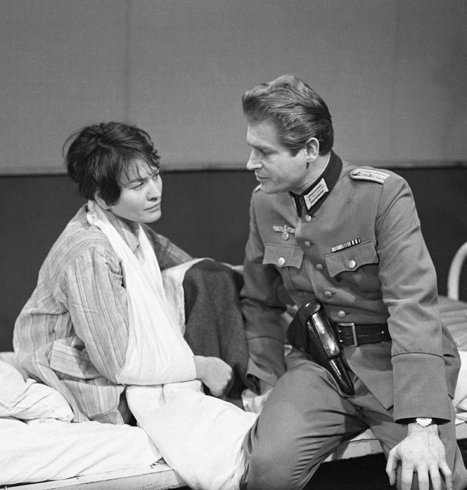 Stanisław Mikulski. Skazany na Hansa Klossa