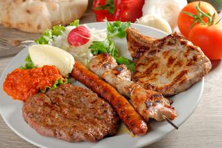 Pleskawica: kotlety mielone z kuchni bałkańskiej - idealne na rodzinny obiad
