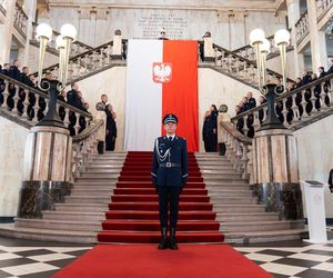 Nowi policjanci zasilili szeregi śląskiej policji! Wśród nich osiem policjantek