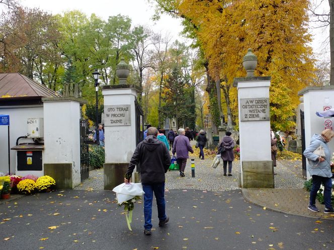 To jedna z najpiękniejszych nekropolii w Lublinie. Tutaj czuć przemijanie