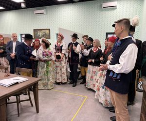W Bytomiu padł rekord osób w strojach ludowych