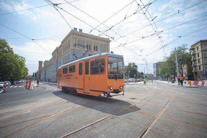 Pl. Orląt Lwowskich znów przejezdny dla tramwajów. Mniej utrudnień dla kierowców