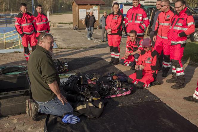 Płetwonurkowie szkolą... ratowników medycznych